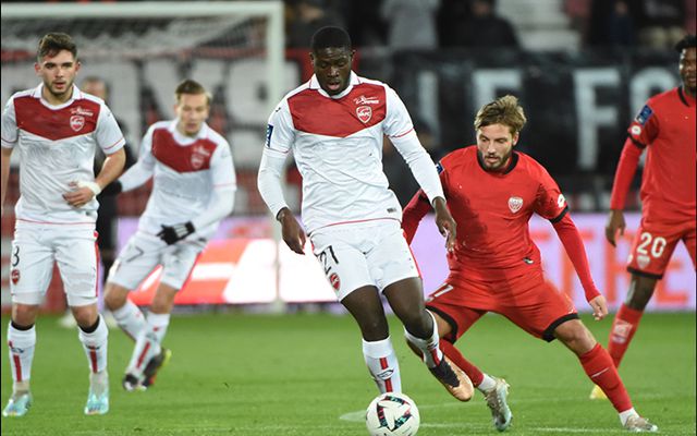 关于圣埃蒂安球队连胜三场,状态回暖的信息 关于圣埃蒂安球队连胜三场,状态回暖的信息