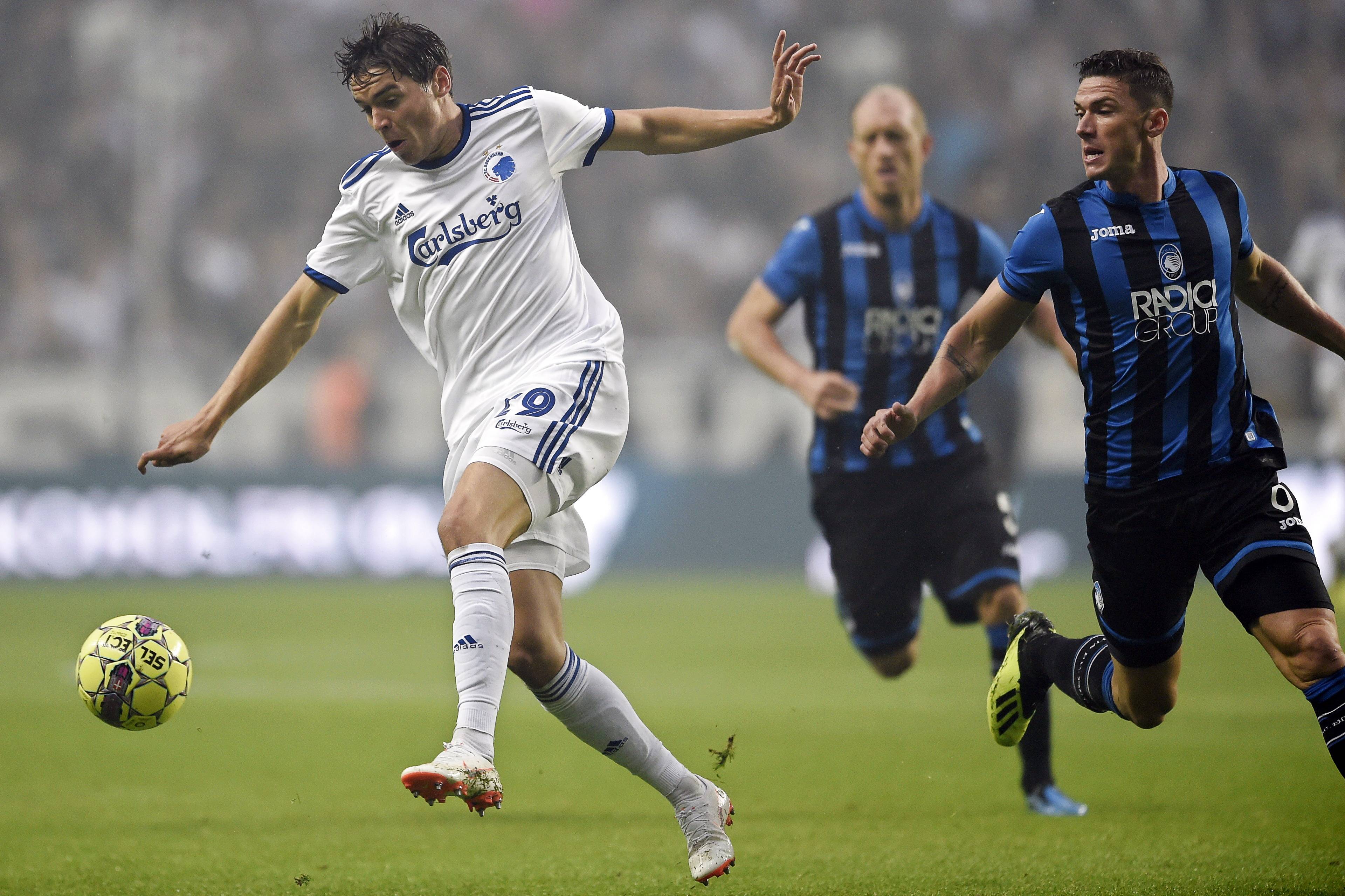 荷甲劲旅签下欧洲炙手可热中场,欲冲击联赛冠军的简单介绍 荷甲劲旅签下欧洲炙手可热中场,欲冲击联赛冠军的简单介绍