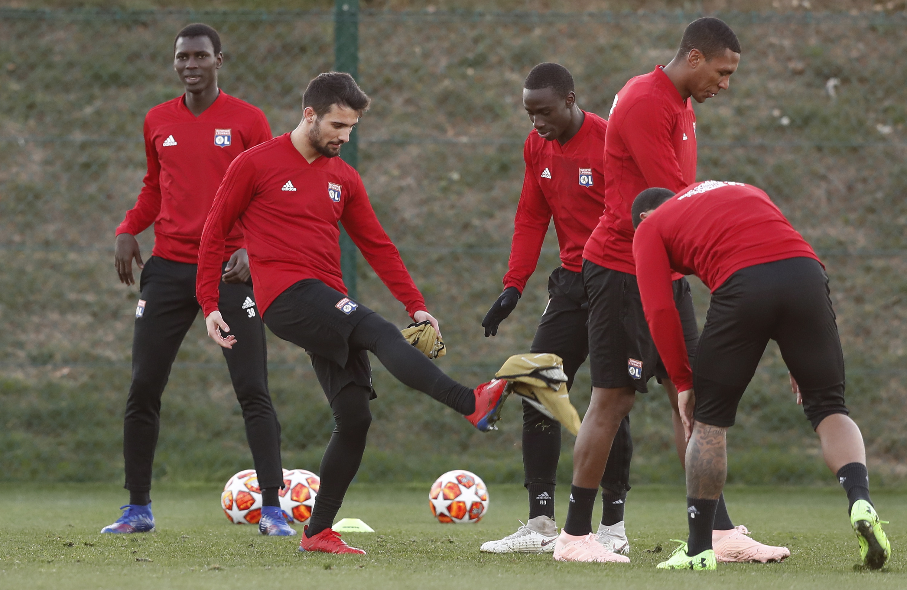 南美洲篮球联赛总决赛：球员积极备战的简单介绍