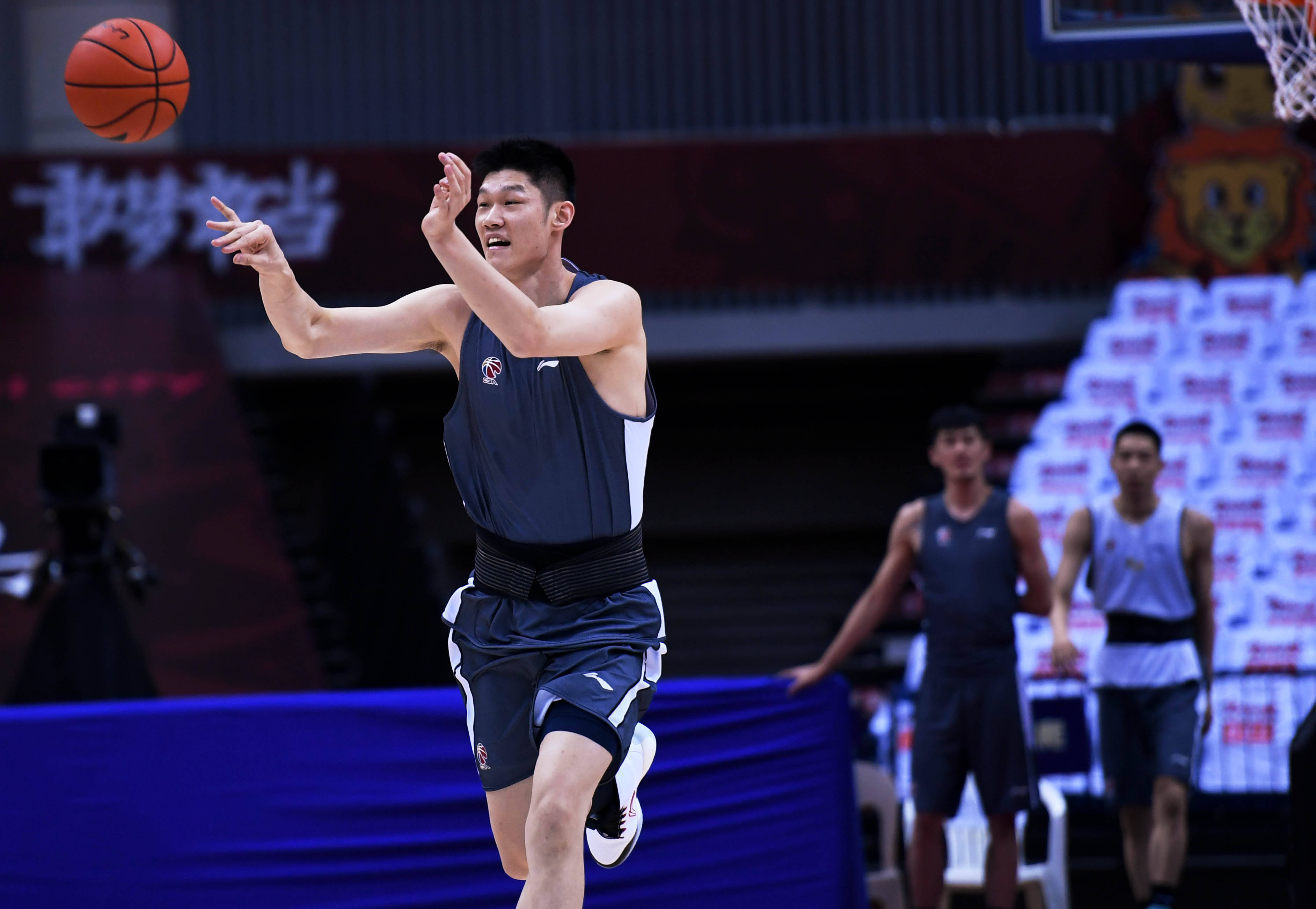 南美洲篮球联赛总决赛：球员积极备战的简单介绍