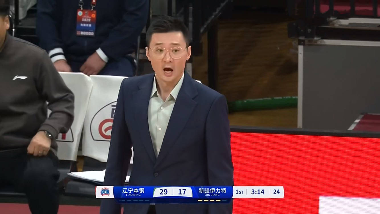 包含辽宁男篮主帅赞誉队员表现出色，共同控制比赛局势的词条