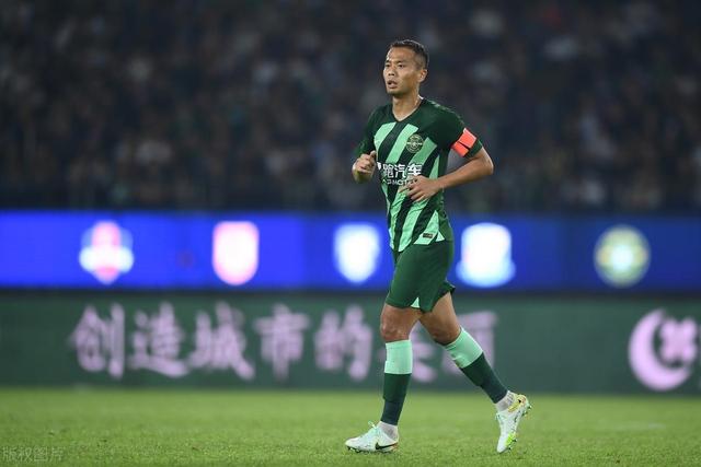 包含浙江队以惊人速度击败陕西队，跻身前列的词条