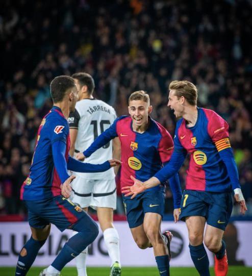 瓦伦西亚取得大胜：“球队状态火爆可期！”的简单介绍