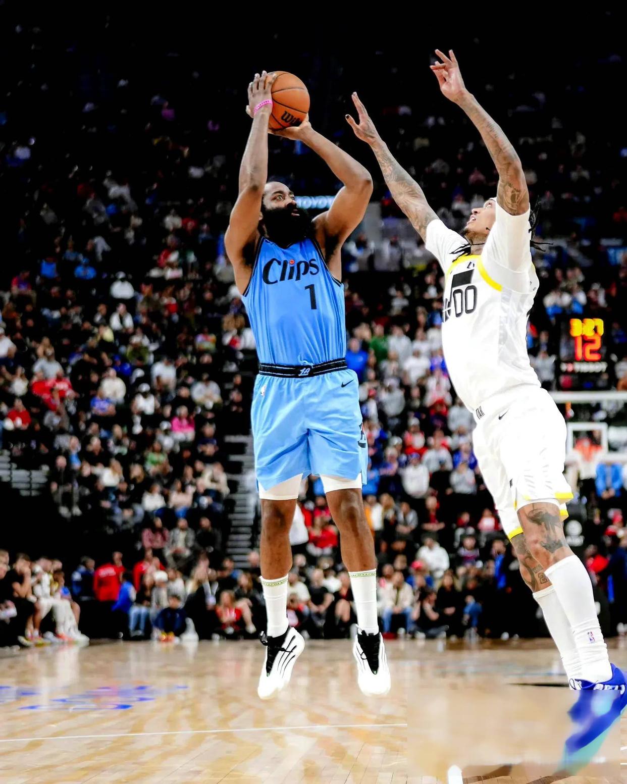 快船队巩固领先地位,东部区扩大优势的简单介绍 快船队巩固领先地位,东部区扩大优势的简单介绍