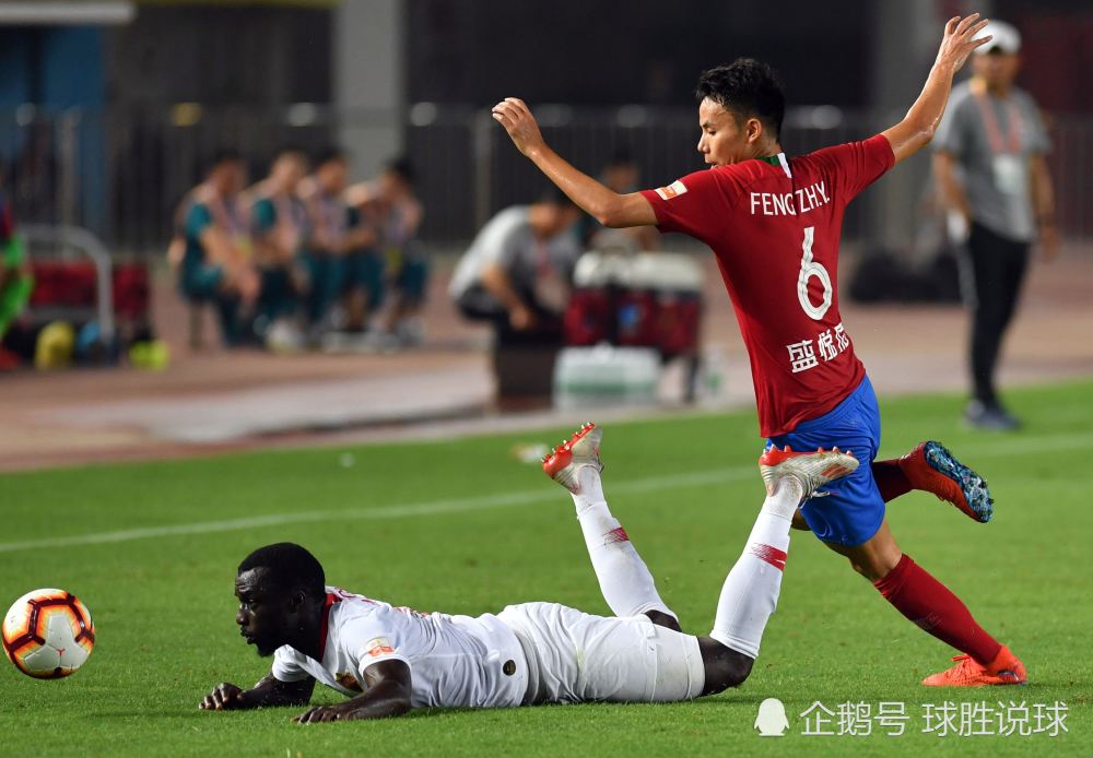 关于深圳佳兆业主场连败，保级前景堪忧的信息