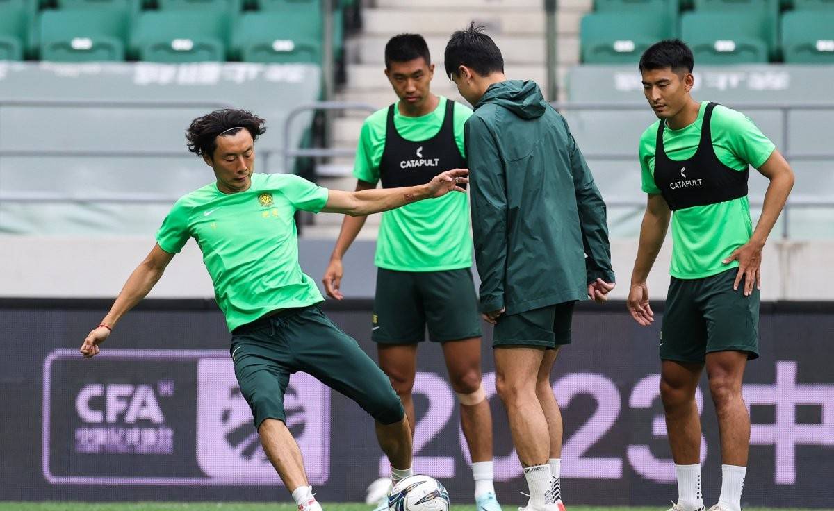 包含北京国安击败对手实现三连胜，全队表现抢眼的词条