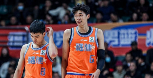 福建男篮大胜新疆队，震惊全场！ 