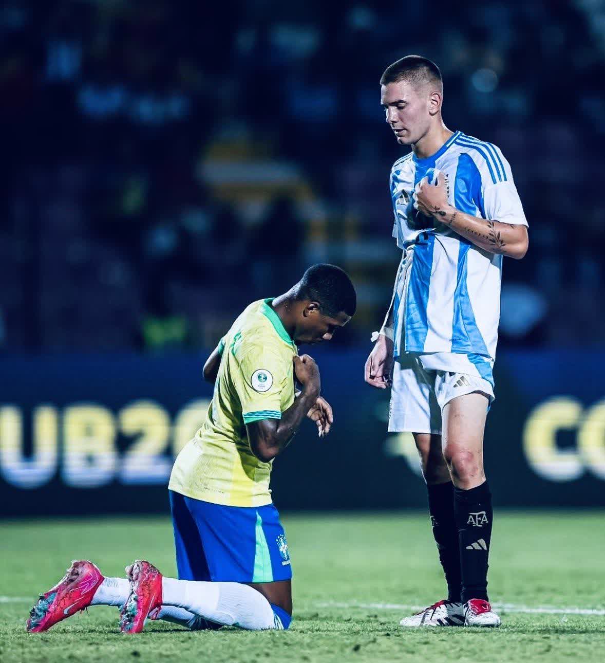 巴西队输给意大利，悲剧淘汰 