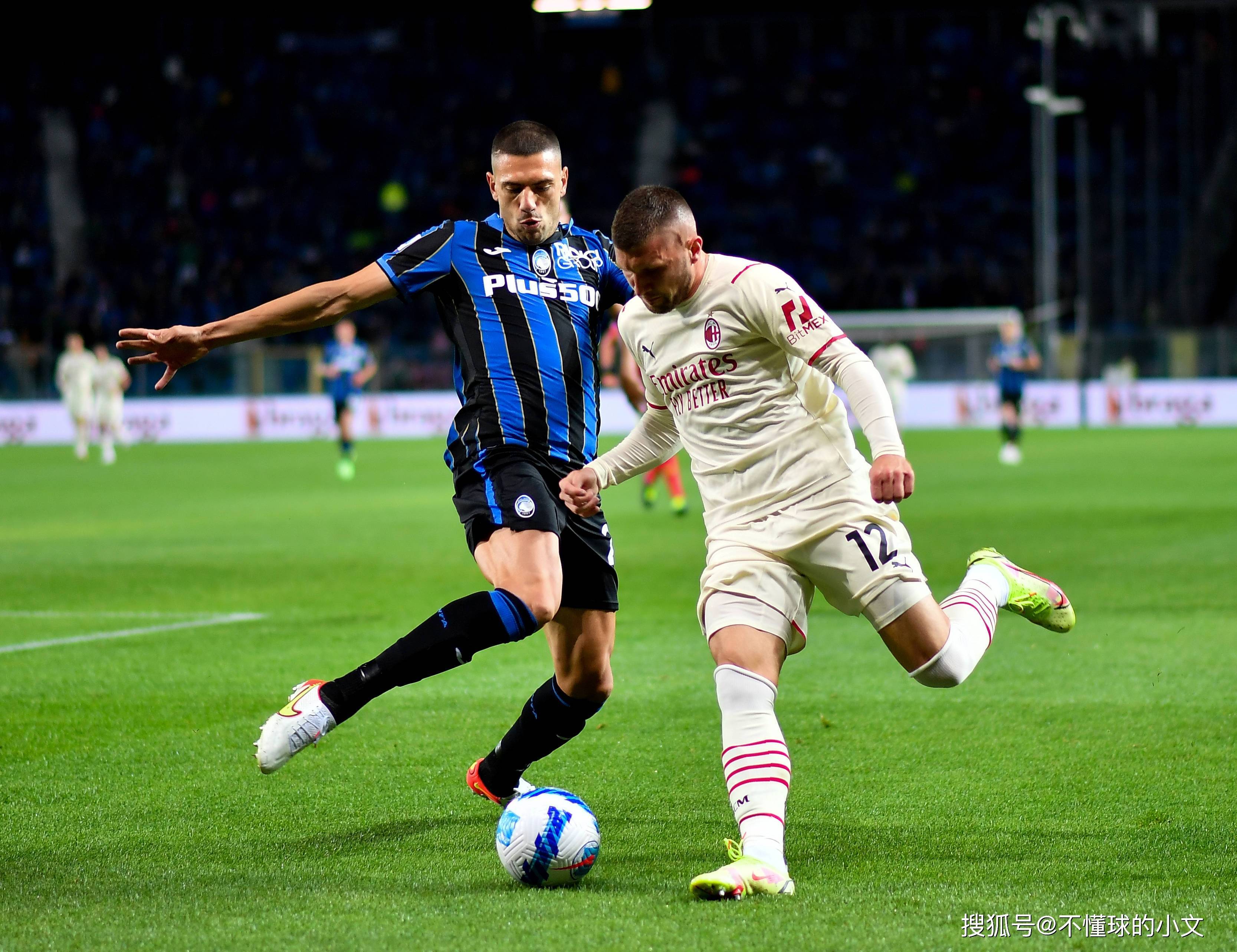 安德烈-贝洛蒂帽子戏法，带领都灵取胜的简单介绍