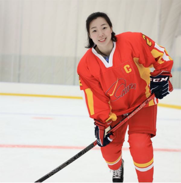 关于精彩球技对决:女子球员斗志昂扬的信息 关于精彩球技对决:女子球员斗志昂扬的信息