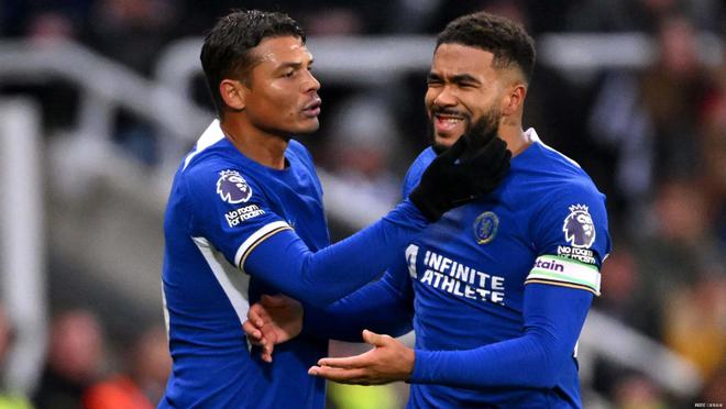 蓝军客胜，轻松晋级强的简单介绍