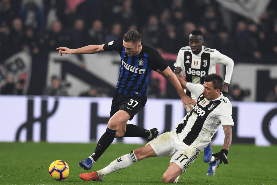 关于尤文图斯主场大胜乌迪内斯，C罗传射梅开二度取胜的信息