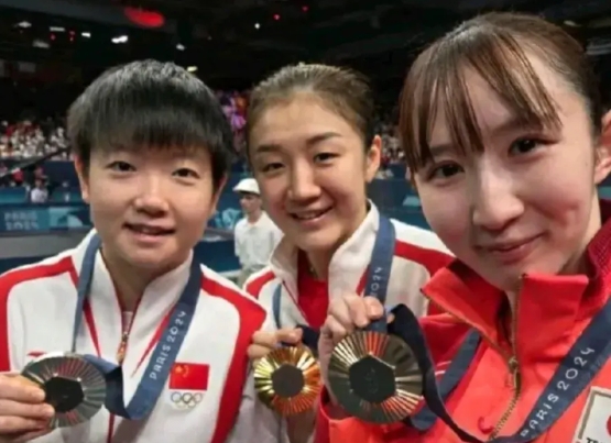 关于精彩运动瞬间：冠军姿态令人钦佩的信息