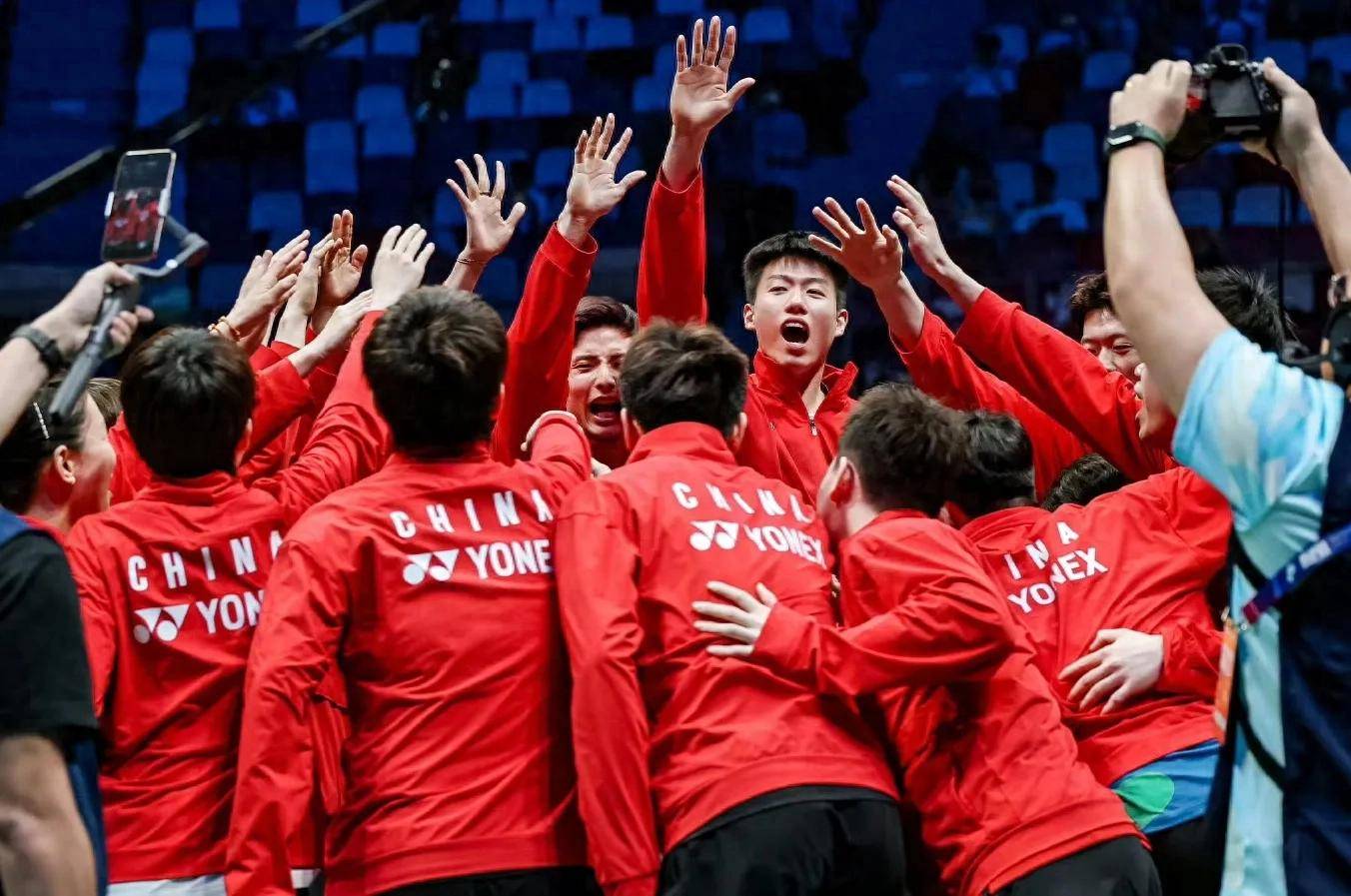 包含阿尔及利亚队实力超群，非洲杯连胜晋级的词条