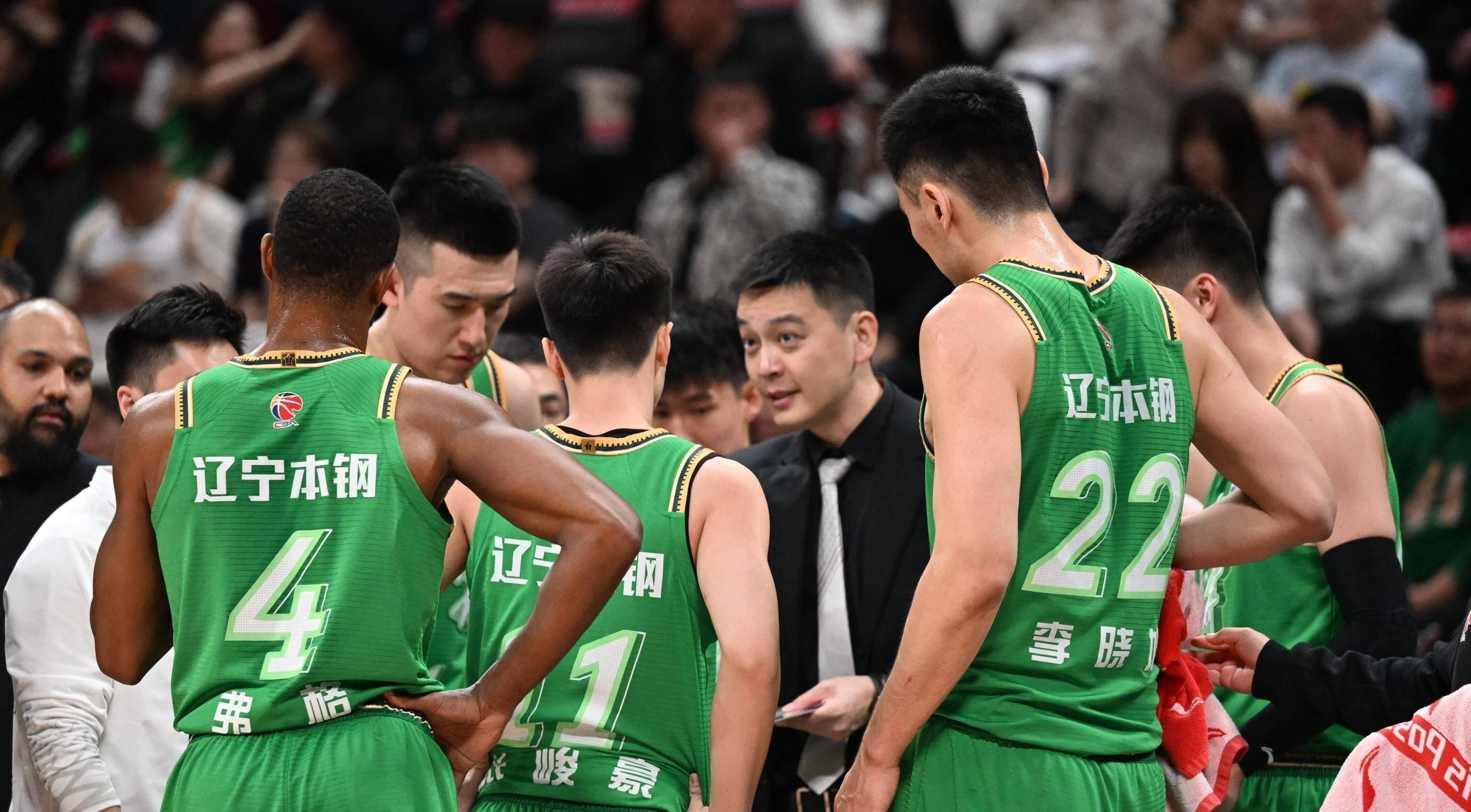 吉林队喜冲到西南，豪取三连胜继续引领榜首的简单介绍